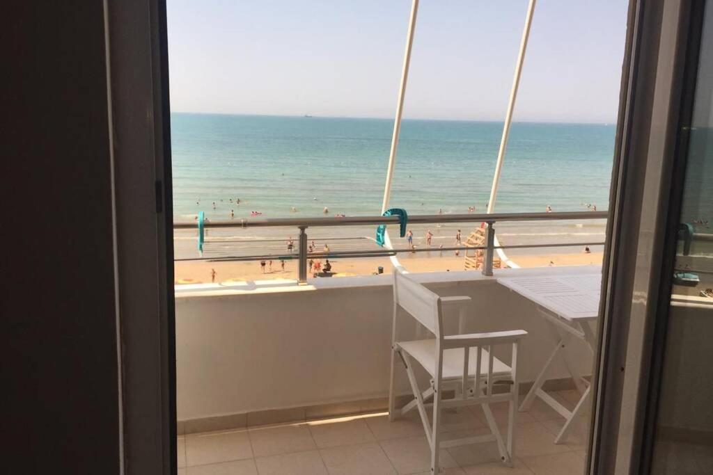 Modern Sea View Apartment For A Perfect Holiday Durres Ngoại thất bức ảnh