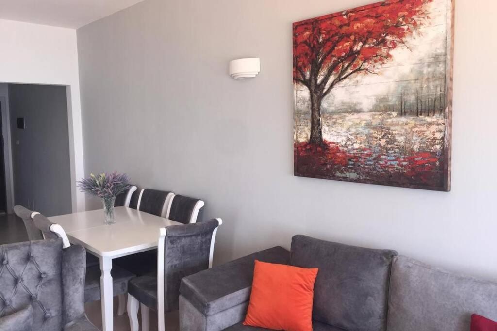 Modern Sea View Apartment For A Perfect Holiday Durres Ngoại thất bức ảnh